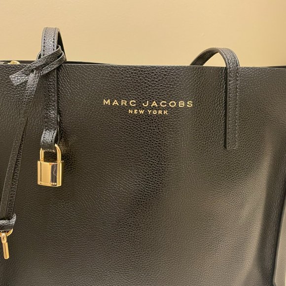 Marc Jacobs Black Tote Bag with Lock and Key Charms - Picture 2 of 6